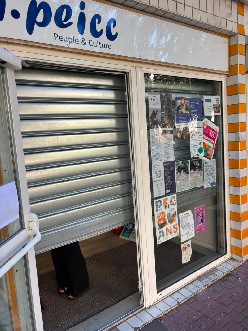 Déblocage de rideau métallique bloqué à Paris 14