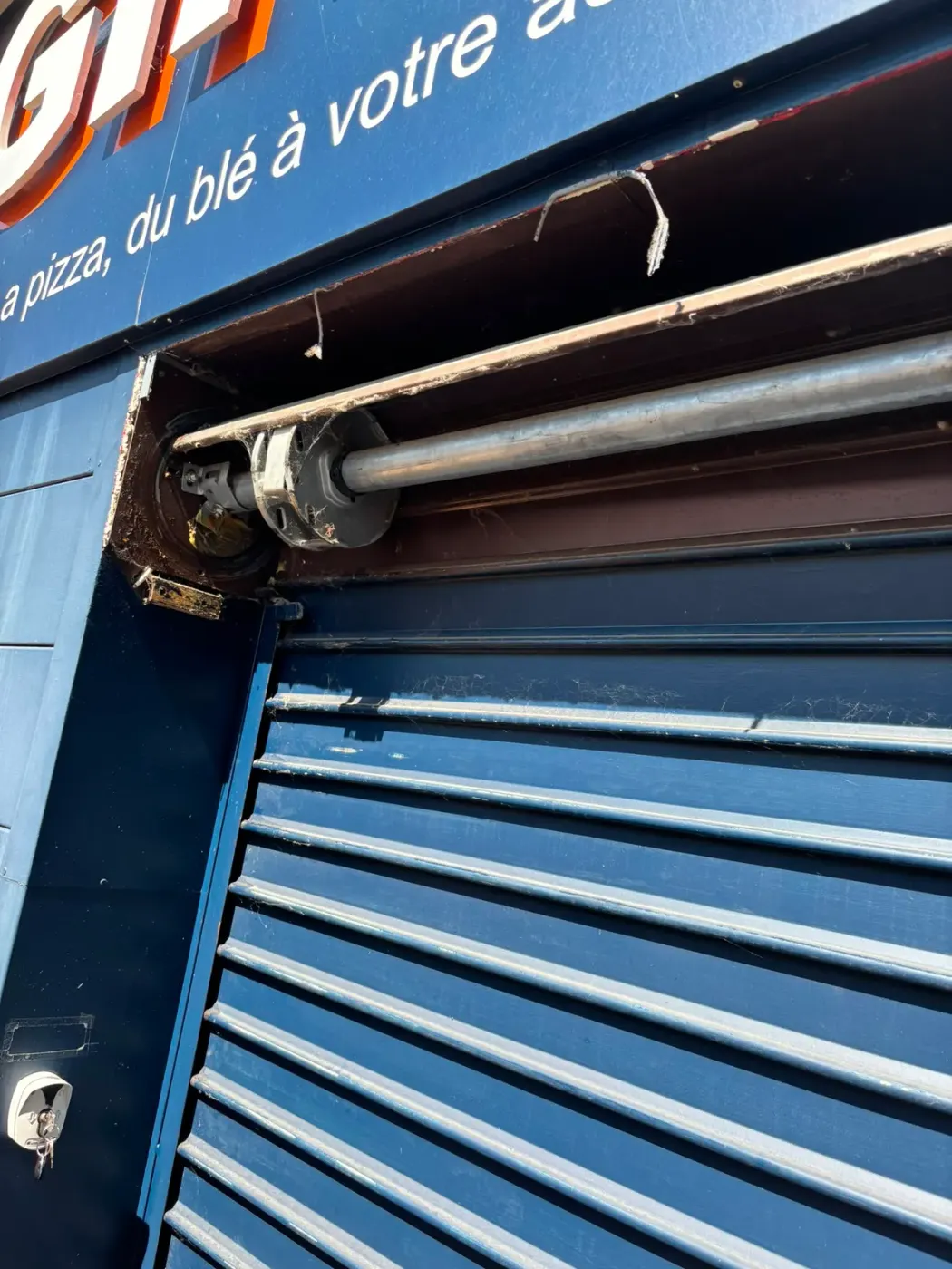 Réparation de rideau métallique à Paris 14